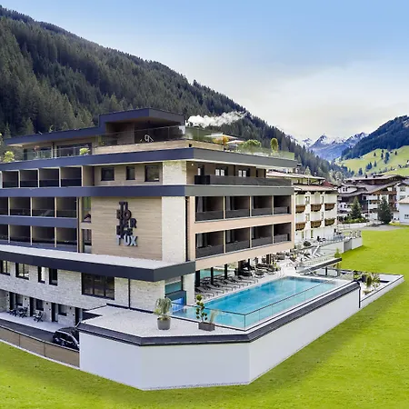 Hotel Tirolerhof 4 Sterne Superior-2