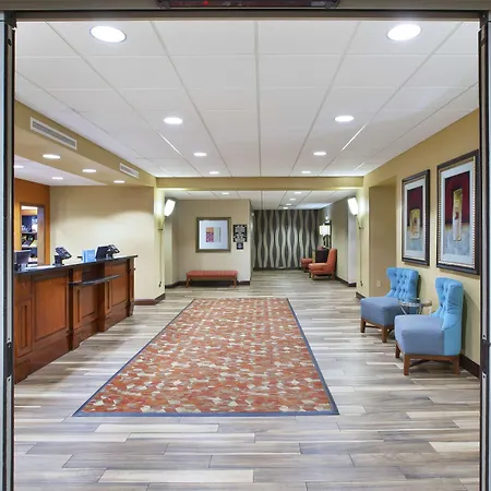 Hampton Inn & Suites Wichita-Northeast-2