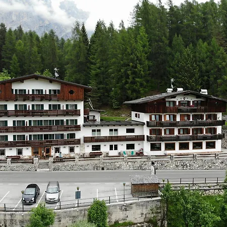 Hotel Des Alpes-3