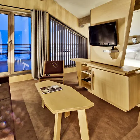 Altapura Hôtel&Spa Val Thorens-2