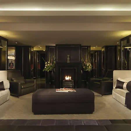 Grosvenor House Suites-3