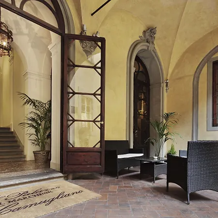 Al Palazzo del Marchese di Camugliano Residenza d'Epoca-3