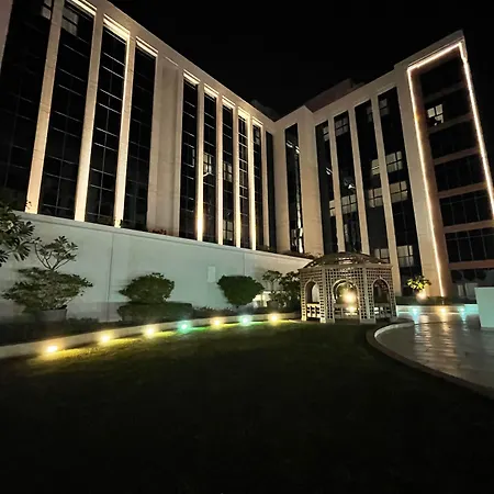 Hyatt Place Dubai Al Rigga-3