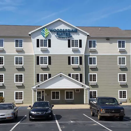 Suburban Studios Watford City-2