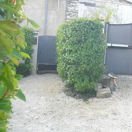 Lou mas li Pitchoun Le Poirier-2
