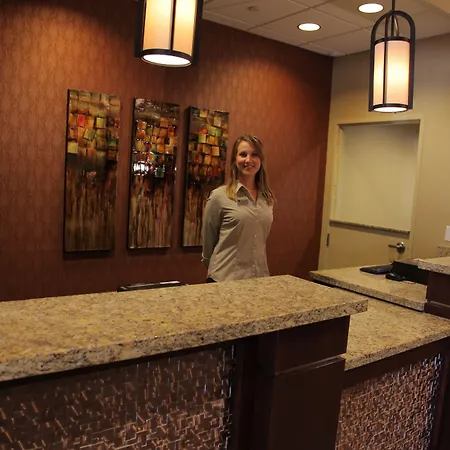 Little Missouri Inn & Suites Watford City-2