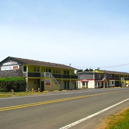 Pacific City Inn-3