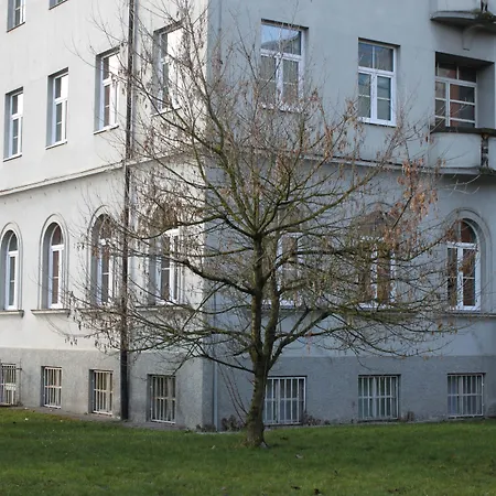Hostel DIC-3