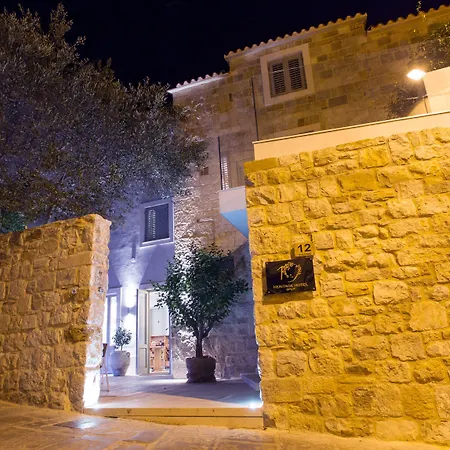 Heritage Hotel 19-2