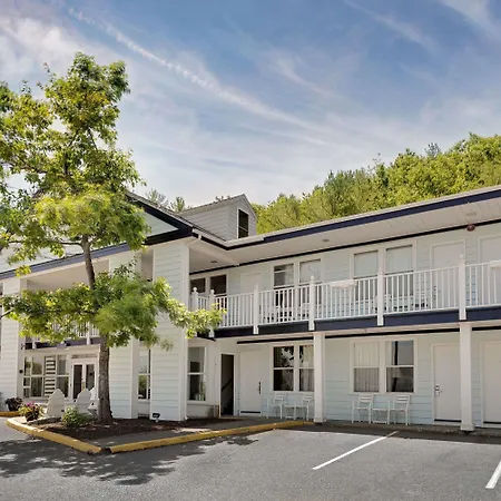 Days Inn By Wyndham Bar Harbor-2