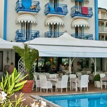 Hotel Plaza Esplanade-2
