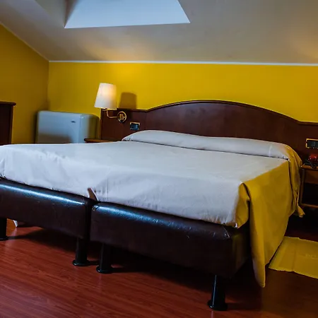 Hotel Daunia-3