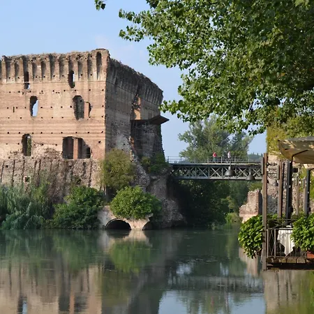 Le Finestre Su Borghetto-3