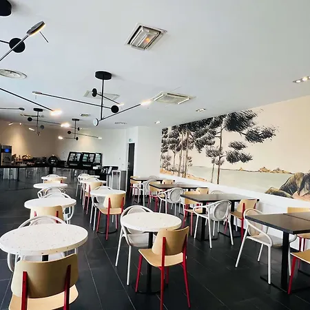 Aparthotel Adagio Marseille Timone-2