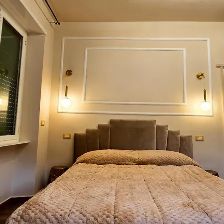 Glint House Prestige-3