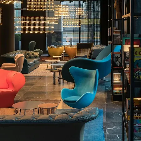 Motel One Berlin-Alexanderplatz-3