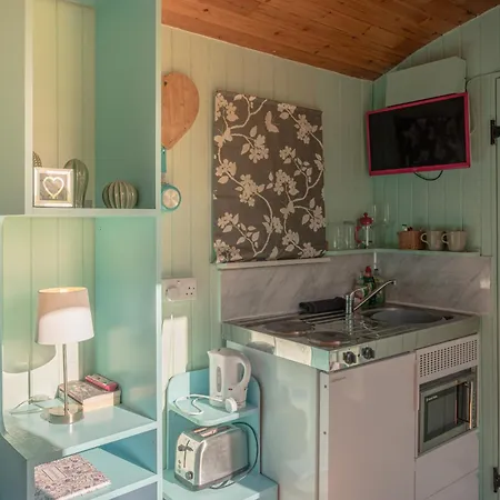 The Hideaway At Duffryn Mawr Self Catering Cottages-3