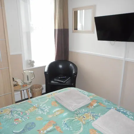 The George B&B-3