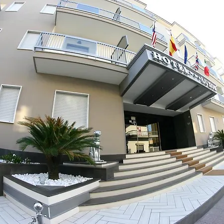 Hotel Luxor-3