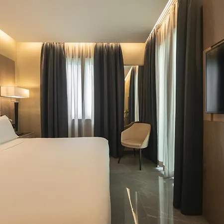 Hotel Forum-2