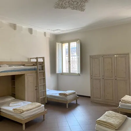 Student'S Hostel Estense-3