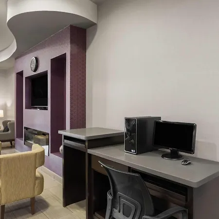 La Quinta By Wyndham Baton Rouge Denham Springs-3