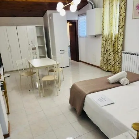 Mama'S House-2