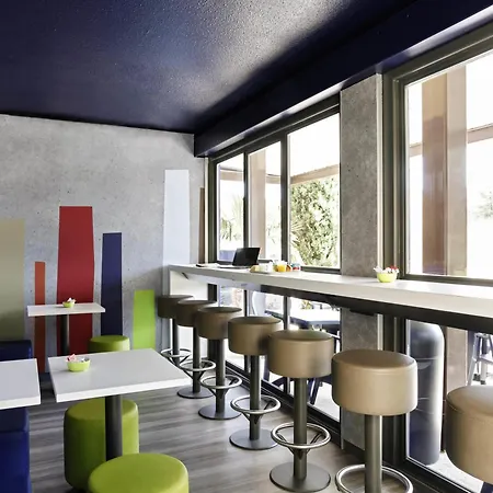 ibis budget Lyon Gerland-2