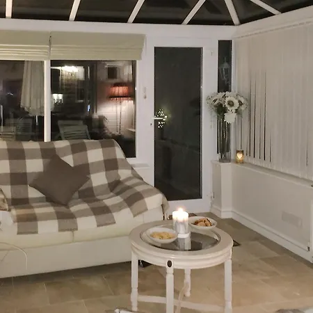 Dolls Cottage-2