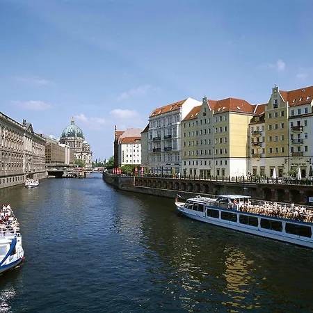 Ibis Styles Hotel Berlin Mitte-3
