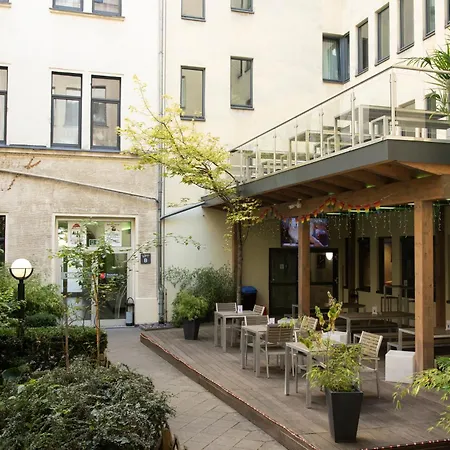 Acama Hotel & Hostel Kreuzberg-2