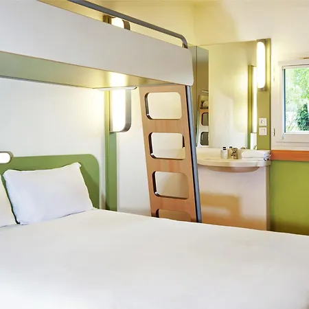 Ibis Budget Newport-2