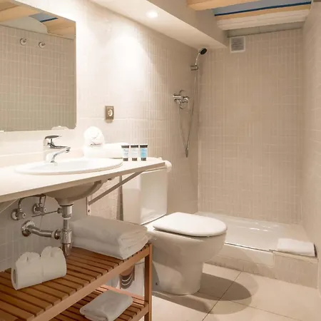 Rent Top Apartments Near Plaza De Catalunya-2