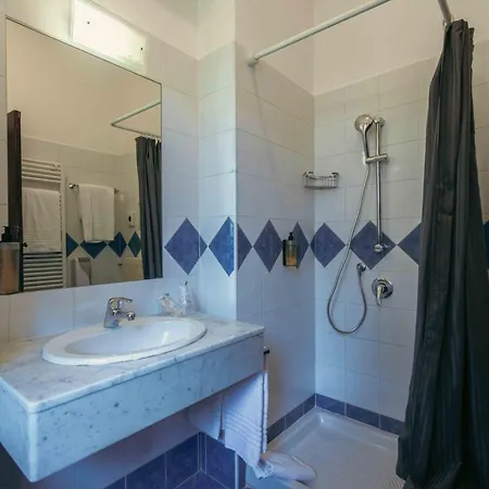 Hotel Italia-2