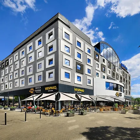 Park Inn By Radisson Danube Bratislava-3