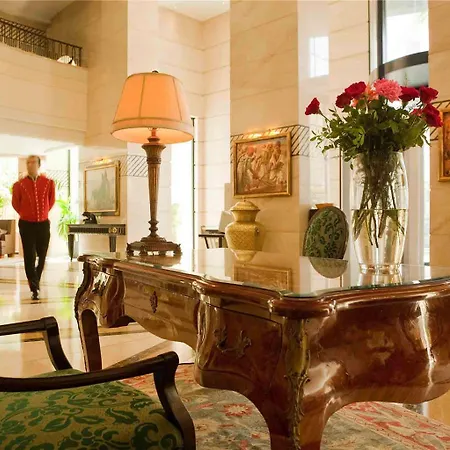 Royal Hotel Oran-3
