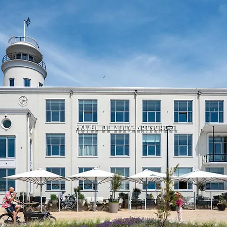 Hotel De Zeevaartschool-2