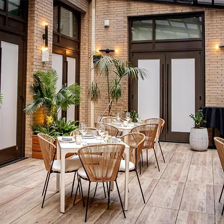 Arlo Midtown-2