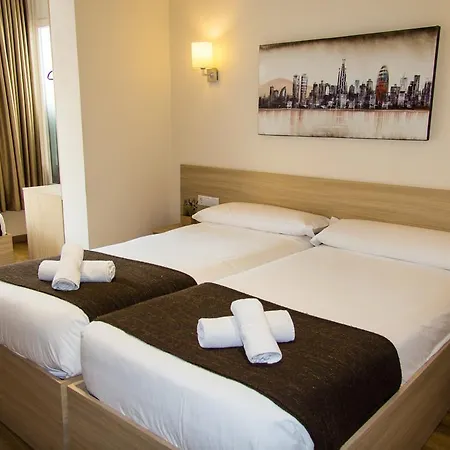 Hostal Barcelona Travel-3