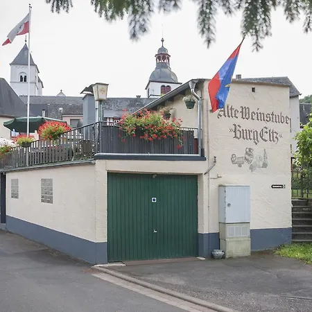 Alte Weinstube Burg Eltz-2