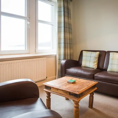 Lamlash Bay Hotel-2