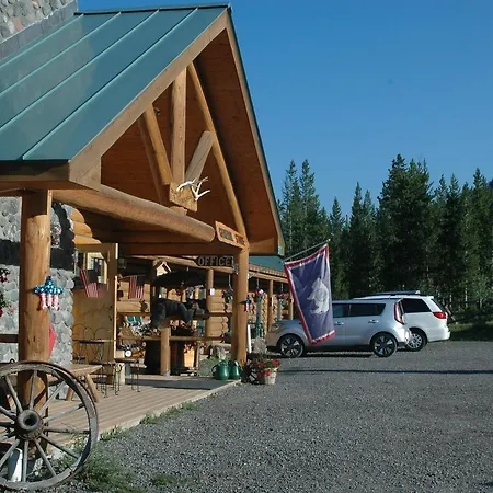 Lava Mountain Lodge-3