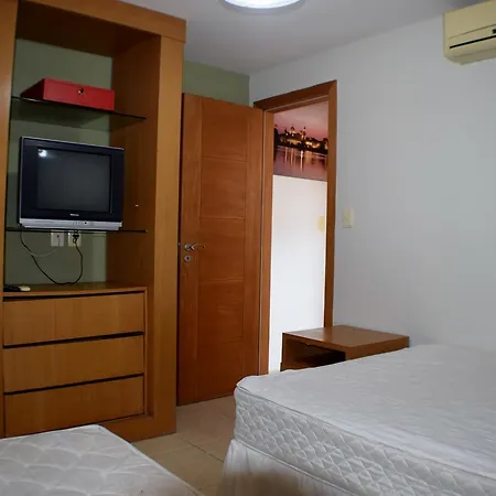 Flats Em Ponta Negra, 1 E 2 Qtos-2