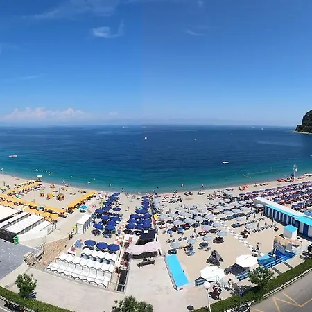 Hotel Monique-3