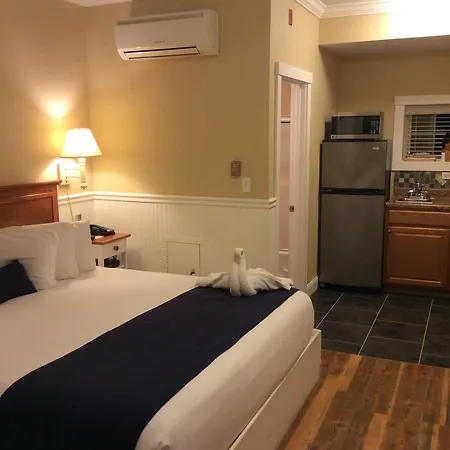 The Beachwood-2