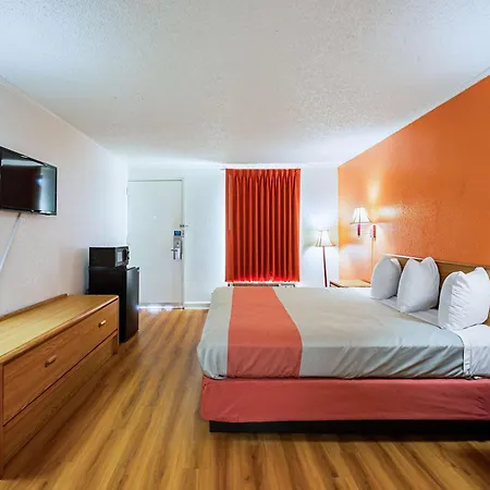 Motel 6-Perry, Ga-2