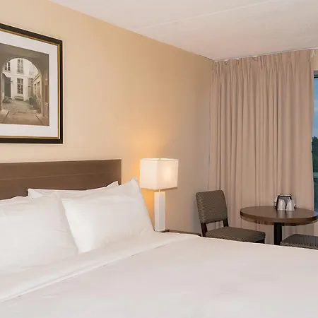 Days Inn By Wyndham Niagara Falls Lundys Lane-3