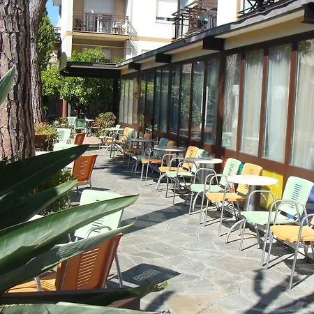 Astra Hotel-2