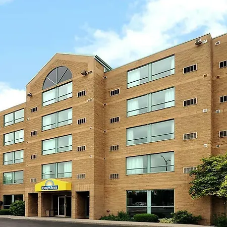 Days Inn By Wyndham Niagara Falls Lundys Lane-2