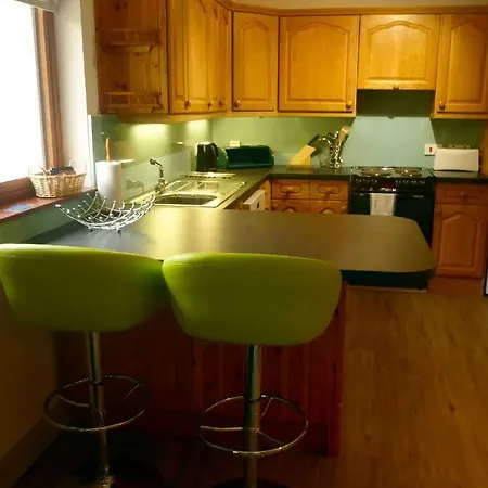 Holly Tree Cottage-2